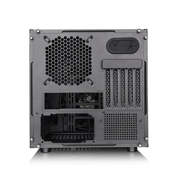 6_20251216_225942_c5f593c1.webp Thermaltake Core V21 Case